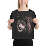 Tableau de Lion Noir et Blanc Portrait en Peinture