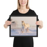 Tableau Cheval Blanc Galopant dans le Froid