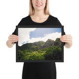 Tableau jungle tropical montagne et ciel bleu